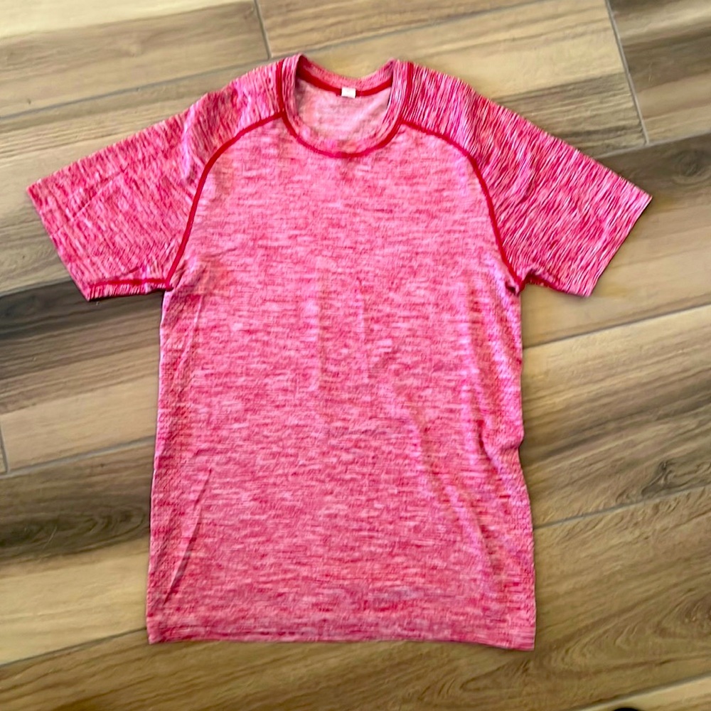 Lululemon Mens T-shirt
